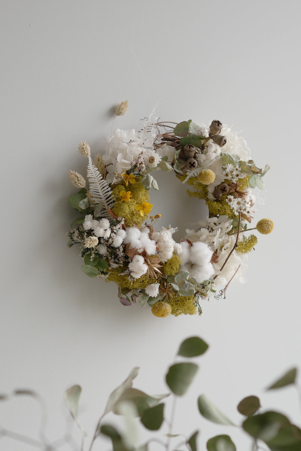Cotton & Moss Garden Wreath — Dried Flower & Botanical Wall Wreath