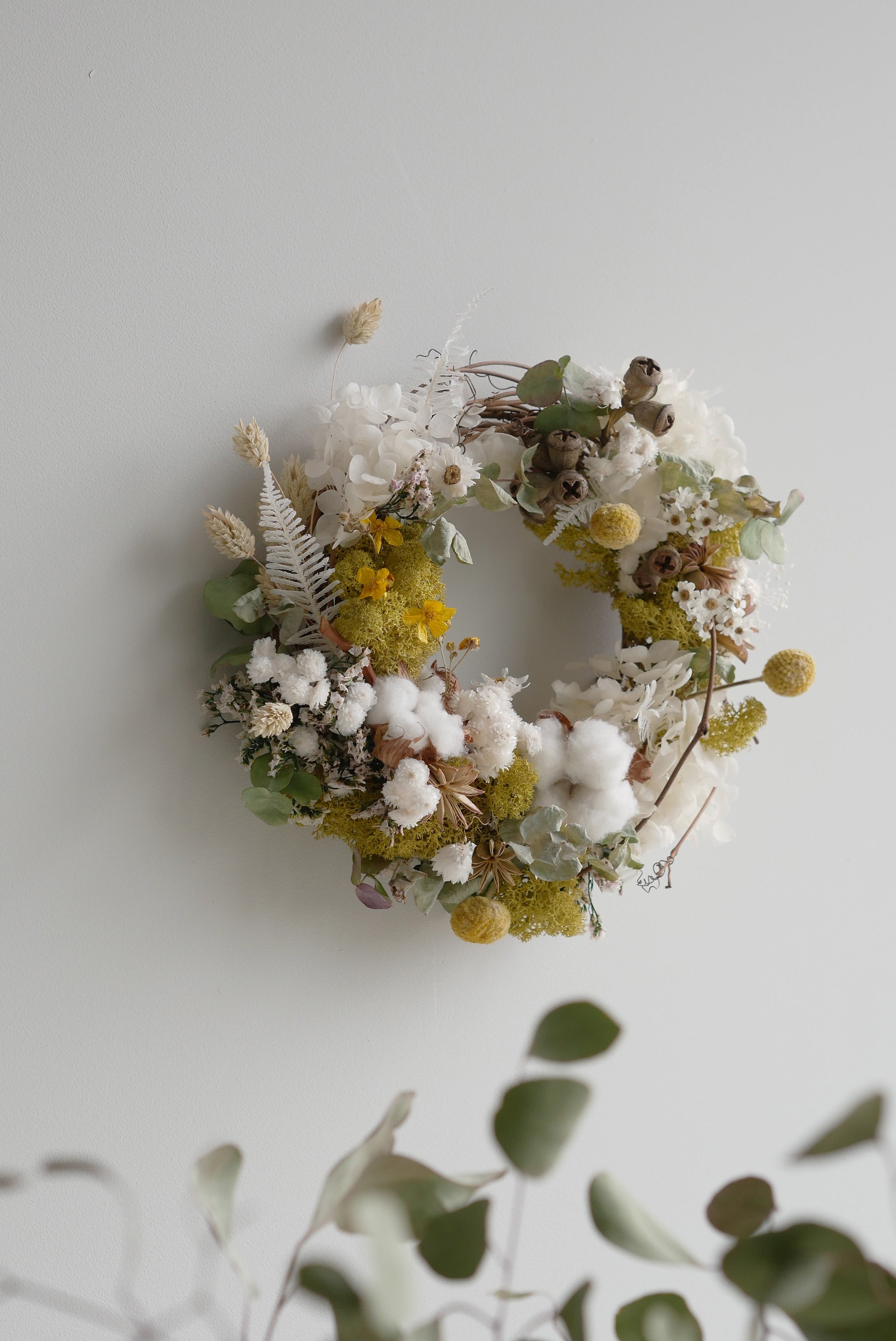 Cotton & Moss Garden Wreath — Dried Flower & Botanical Wall Wreath