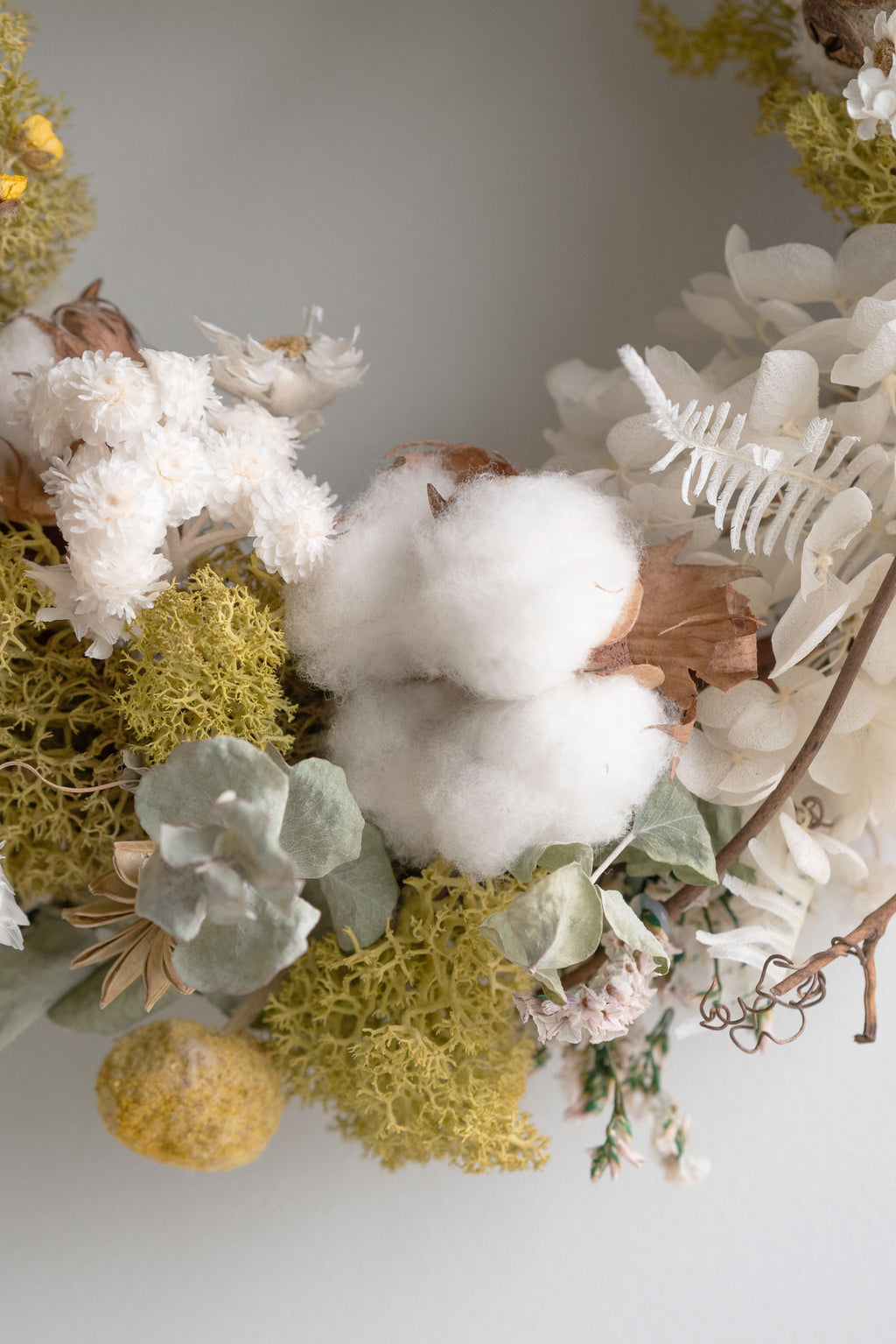 Cotton & Moss Garden Wreath — Dried Flower & Botanical Wall Wreath