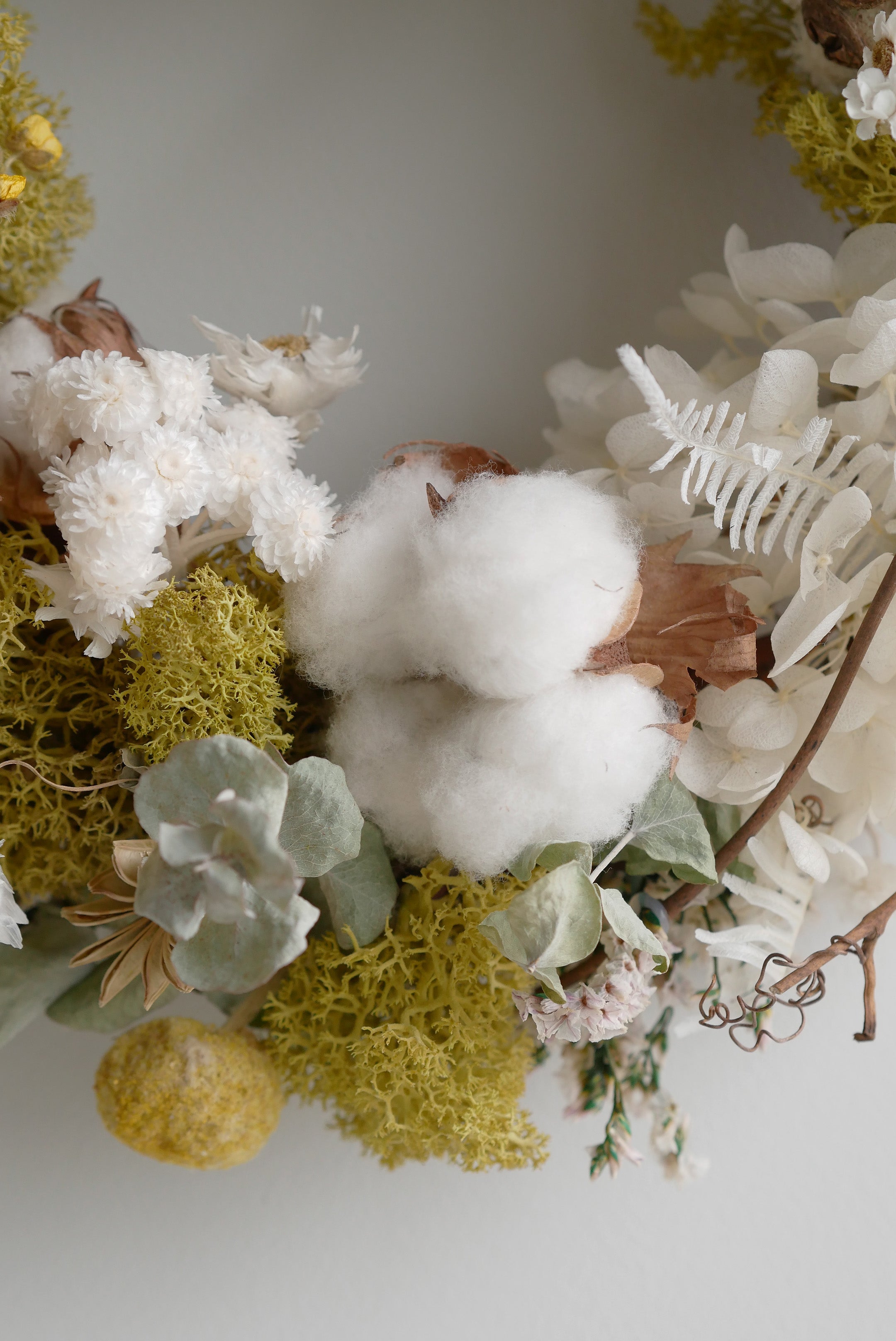 Cotton & Moss Garden Wreath — Dried Flower & Botanical Wall Wreath